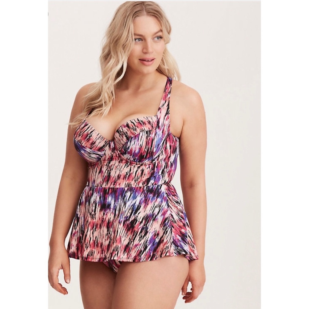 Plus size one piece swim suit